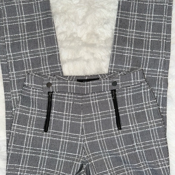 BCBGMAXAZRIA Black and White Plaid Trouser - XS - Picture 8 of 8